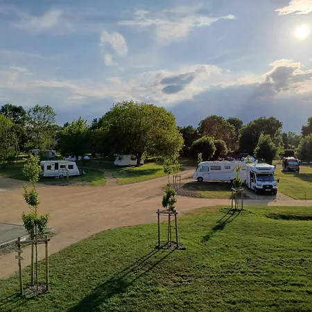 Кемпинг Du Lion D'angers *